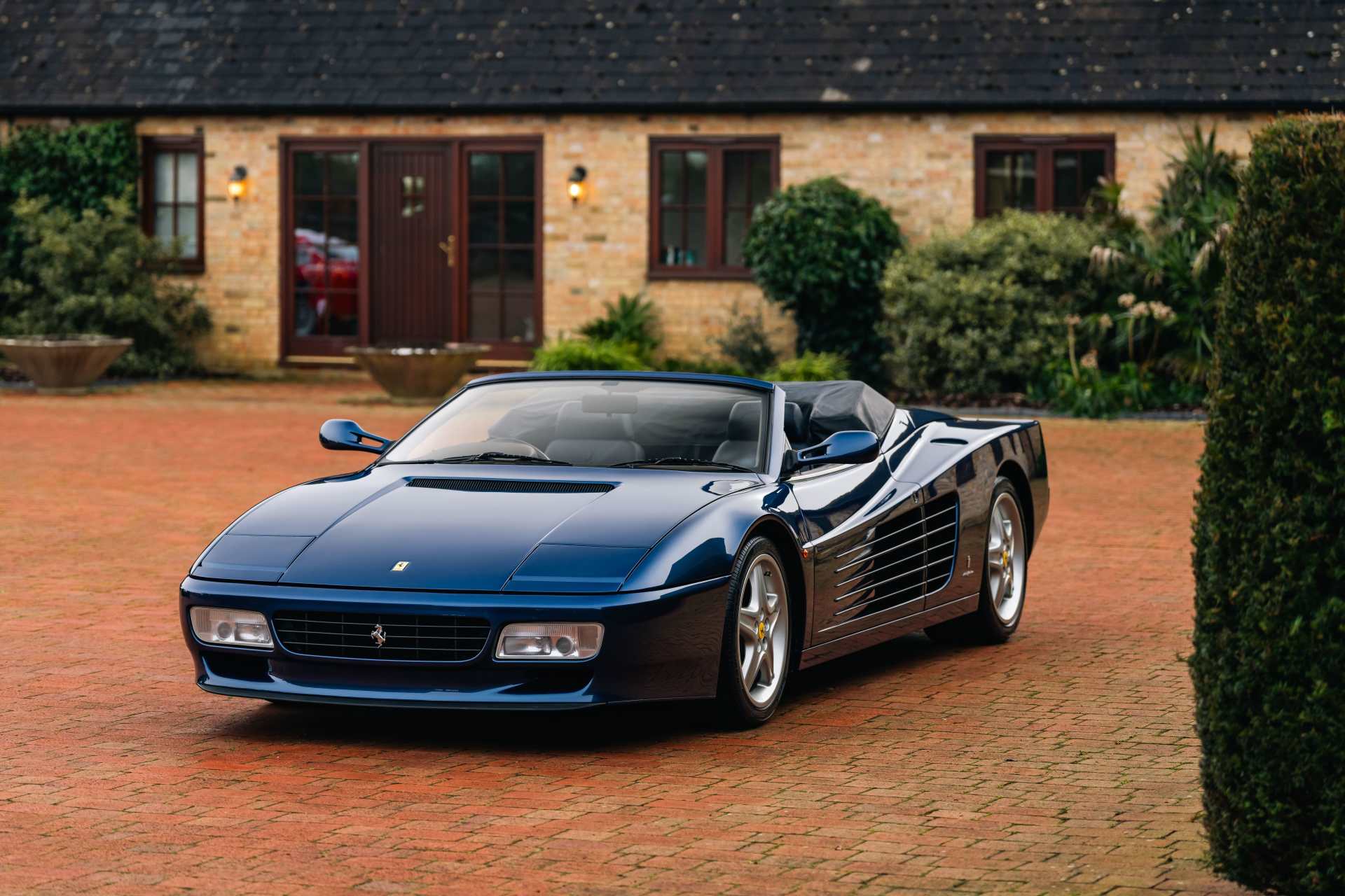 フロリアン moog-512641 | Front Wheel Bearing Hub Assembly | Ford Explorer 13-19